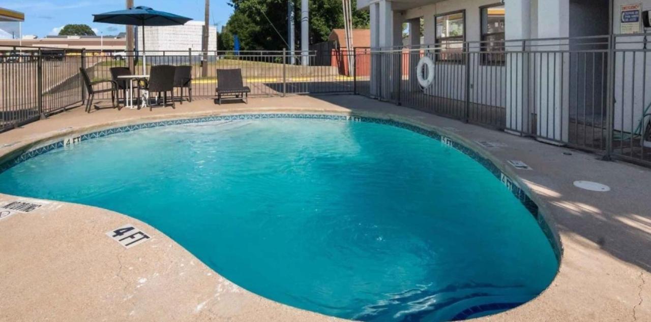 Motel 6 Irving - Loop 12 Kültér fotó