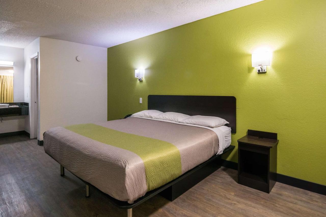 Motel 6 Irving - Loop 12 Kültér fotó